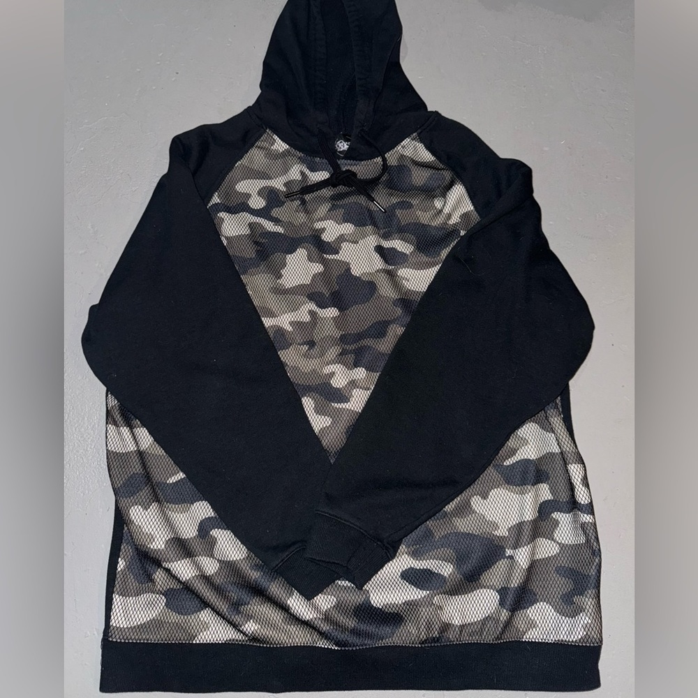 Brooklyn Apparel - Mens “Camo” Black Hoodie (Size: L)